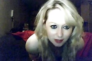 Shaking my hawt arse on cam during the time that wearing my dark strap