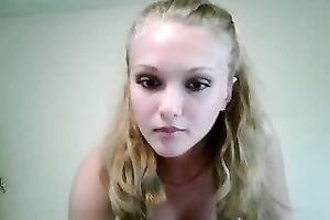 Blonde beauty shows her bra buddies on livecam and bangs her vag with a sex-toy