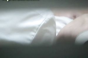 Old overweight blond white lady flashes her her giant pussy and saggy billibongs