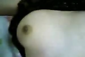 Juggy Arab wench lies in front of me during the time that stroke her large soaked zeppelins
