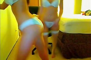 Alike looking golden-haired haired harlots flashed me their hot marangos