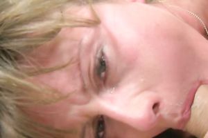 Flushing all natural honey greedily blows shlong of BF and receives anal banged