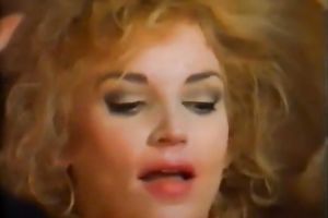 Filthy classic doxies on the daybed having knob fiesta