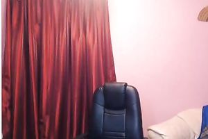 Pretty amateur wife with big bra buddies chats topless on cam with her friends