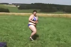 Thickalicious big beautiful woman girlfriend is playing in the field exposed