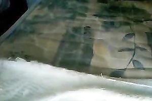 Cute non-professional hottie plays with her constricted wet crack on livecam