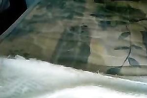 Cute non-professional hottie plays with her constricted wet crack on livecam