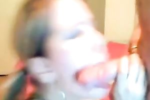 Cute pale livecam girlie provided her BF's knob with a oral job