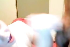 Cute pale livecam girlie provided her BF's knob with a oral job