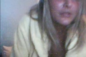 Amateur golden-haired flashes her large natural zeppelins for the cam