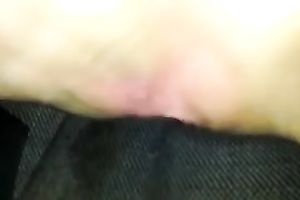 My girlfriend's pee juicy cunt drives me crazy