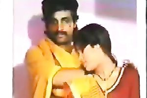 I eat a lascivious Indian masseuse after this babe turns me on