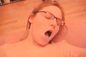 Chubby college nerd babe said me to fuck her hard