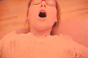 Chubby college nerd babe said me to fuck her hard