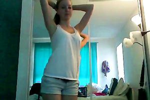 Stacked camgirl with a admirable a-hole will have u falling in love with her