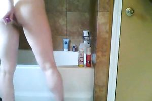 My pale girlfriend taped her own kinky solo show right in the bath