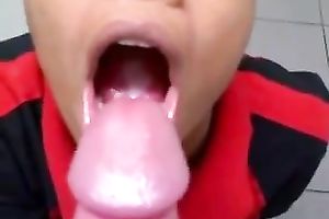 Slutty dark nerdy shop assistant blew and jerked me on my web camera