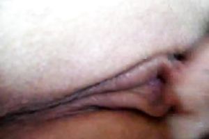 My Irish girlfriend poked in a piece of cloth in her small wet crack