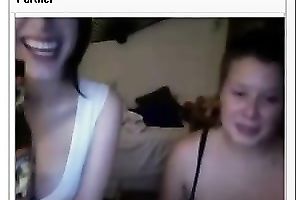 Tow gorgeous juvenile ladies show me their feet on livecam chat