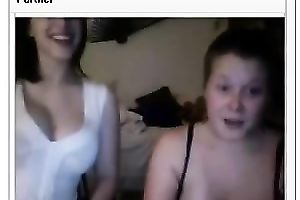 Tow gorgeous juvenile ladies show me their feet on livecam chat