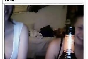 Tow gorgeous juvenile ladies show me their feet on livecam chat