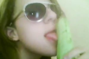 Horny and kiny bitch in sunglasses sucks the squash