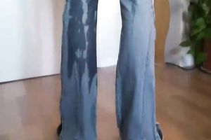Kinky girlfriend on mine pisses in her jeans - Awkward!