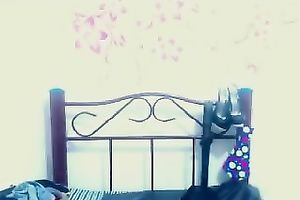 Young dark brown web camera hoe wishes to impress me with her meatballs