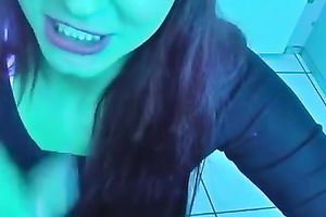 Casual sexually excited brunette hair did not refuse to engulf my ramrod in the solarium