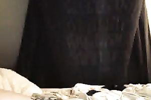 Naughty British wench smokin' cigarette whilst chatting on livecam