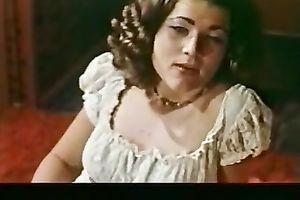 Two smutty white tramps having FFM threesome on the couch