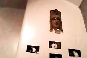 Lewd brunette hair chick used her hair brush to drill her hungry slit