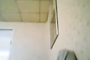 Asian playgirl happily sucked her boyfriend's knob in the early morning