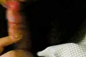 Asian playgirl happily sucked her boyfriend's knob in the early morning