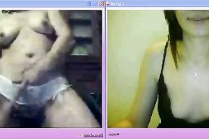 Two livecam angels is stripping for me at the same time for