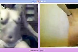 Two livecam angels is stripping for me at the same time for