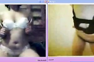 Two livecam angels is stripping for me at the same time for