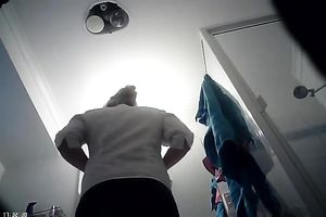 Spy livecam vid of nice-looking undressing all natural blonde haired girlie