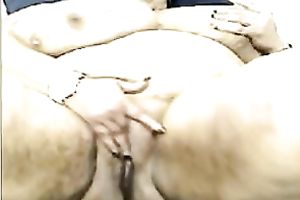 Short haired corpulent non-professional cam nympho tickles her own hungry beefy cum-hole