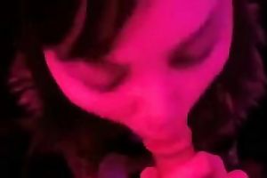 Tight Hong Kong hooker gives me oral job in night club