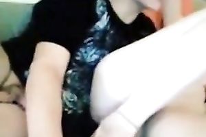 Nerdy stud was wanked by his GF whilst this chab teased her cunt on livecam