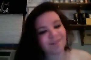 Cute chubby hottie bonks her obese love tunnel on a web camera