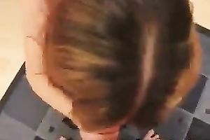 Sexy miniature girlfriend giving amazing head for creamy facial