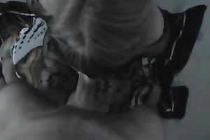 My pecker crazed girlfriend can engulf my 10-Pounder during the time that being blindfolded