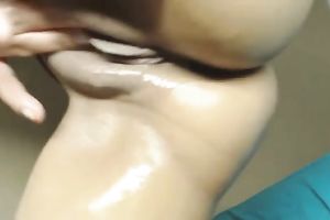 Awesome slim and sexy like fire web camera nympho was teasing her juicy vagina