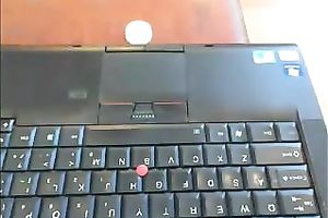 Two alike looking short haired livecam bitches wanted to shake their asses