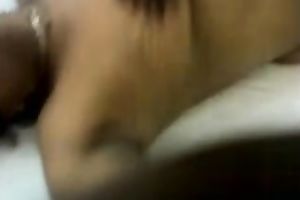 Ugly dilettante Desi older wifey lies all bare and gives a blowjob