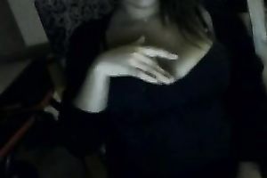 Big breasted charming chick showed off me her hawt boobies on web camera
