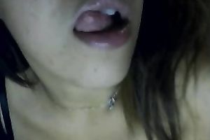 Big breasted charming chick showed off me her hawt boobies on web camera