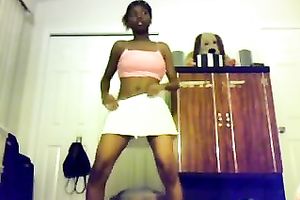 My bootyful ebon girlfriend with large mambos is twerking exposed